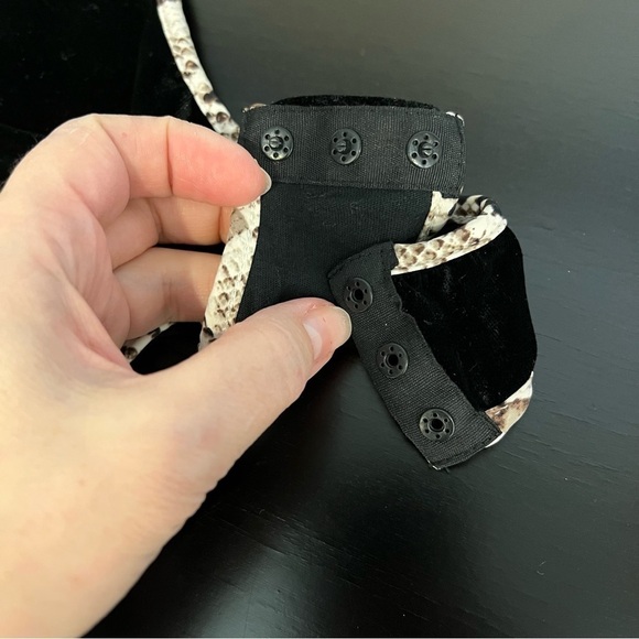 Victoria’s Secret velvet body suit, backless, sleeveless, animal print trim,S - Picture 11 of 16